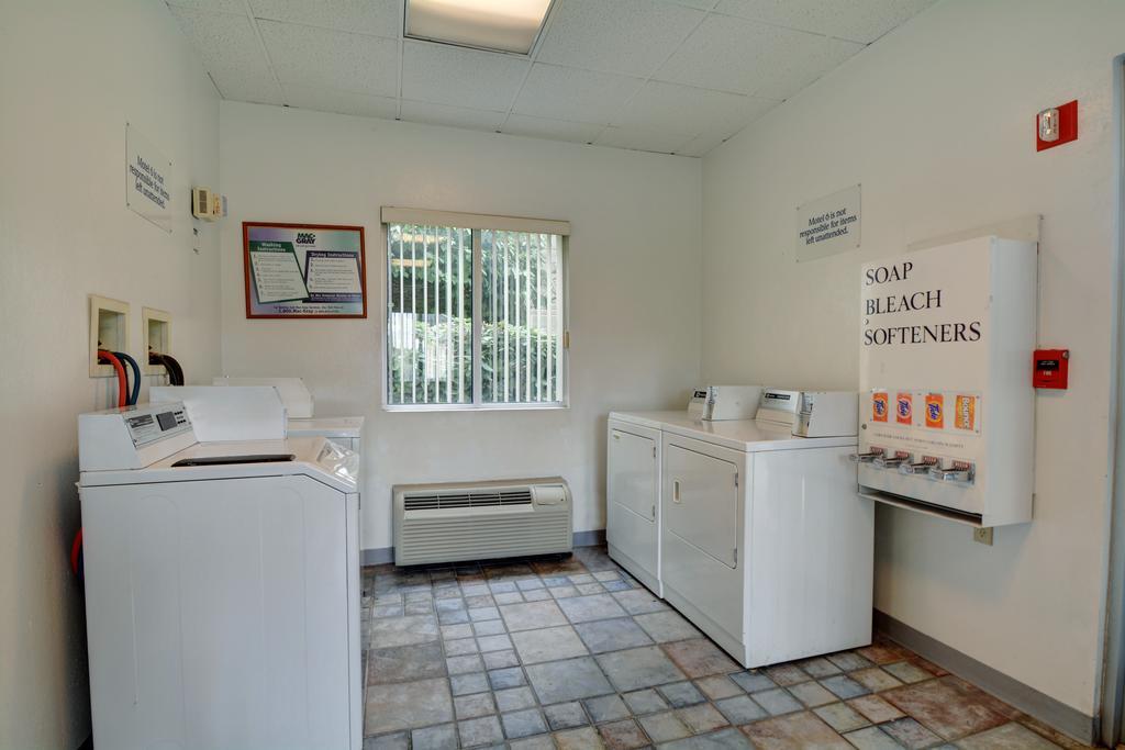 Motel 6-Warwick, Ri - Providence Airport - I-95 Extérieur photo